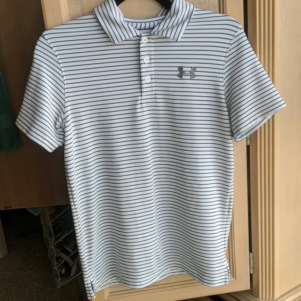 3 Under Armour shirts (3) different styles